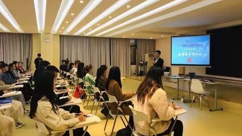 加盟会计培训学校，这些注意事项你不可不知**