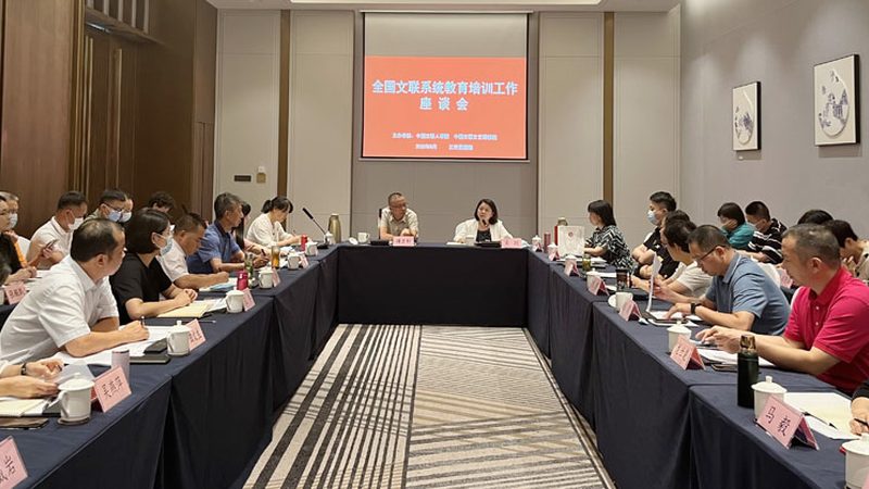 心理咨询师培训费用包含教材吗？揭秘费用构成与教材获取**
